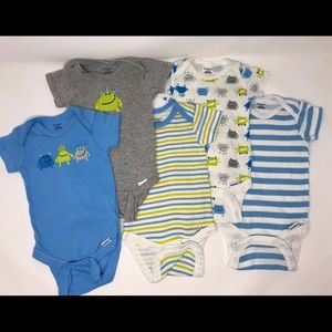 Baby boy 0-3 month onesies